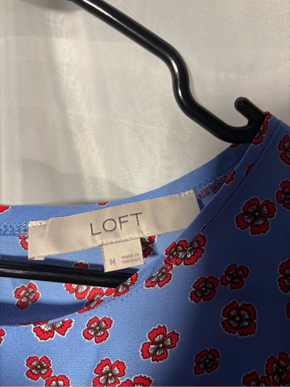 LOFT Cornflower Blue & Red Floral Print Short Sleeve Mixed-Fabric Peasant Top - Picture 2 of 6